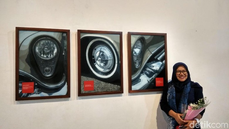 Gedah Sinanggling Membangkitkan Seni Lukis Kaca yang Mulai Pudar Gedah Sinanggling Membangkitkan Seni Lukis Kaca yang Mulai Pudar
