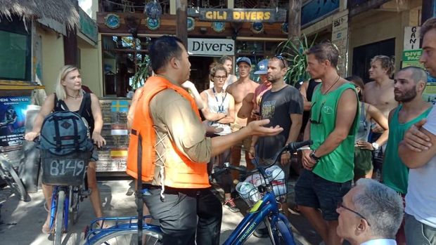 Kemlu Bantu Evakuasi Turis di 3 Gili Lombok 