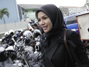 Nikita Mirzani Akan Sambangi Korban Gempa Lombok