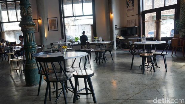 Spiegel Cafe Semarang