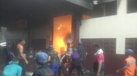 Pabrik Pengepakan di Malang Terbakar, Diduga 