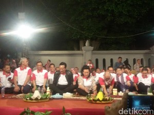 Hadiri Tumpengan Pancasila, Mahfud MD Dipanggil Pak Cawapres