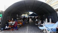 Sebelumnya, tenda darurat ini dijadikan tempat merawat pasien RSUD Mataram pasca gempa 7 SR beberapa hari lalu.