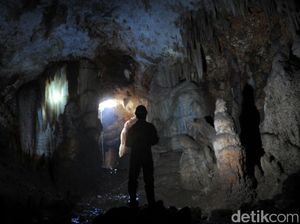 Pemkab Tuban Setop Penambangan Batu di Areal Penemuan Gua