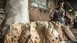 Potret Perajin Topeng Kayu yang Terkikis Zaman