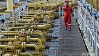 Pengelolaan WK Sanga-Sanga yang diserahkan kepada Pertamina setelah habis masa kontraknya pada hari ini, sebagai upaya pemerintah meningkatkan ketahanan energi nasional.