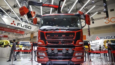 Sangar Banget! Truk Robot Laba-laba