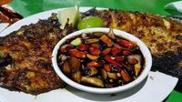Murah Meriah! Makan Malam Asyik di 5 Seafood Tenda Ini 