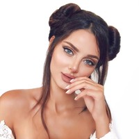 Model cantik kelahiran Isfahan, Iran, Mahlagha Jaberi mencuri atensi karena kemiripannya yang mencolok dengan Miss World Aishwarya Rai. Bahkan, ia juga disebut sebagai wanita tercantik di dunia dalam beberapa polling online. Foto: Instagram