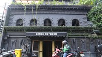 Meski demikian studio musik tersebut masih digunakan. Foto: Hanif Hawari/detikHOT