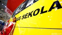 Event pameran automotif, Gaikindo Indonesia Internasional Auto Show (GIIAS) 2018 memang tak bisa dipisahkan dengan kehadiran para SPG cantik diantara mobil-mobil ataupun motor yang dikeluarkan oleh produsen automotif tersebut.