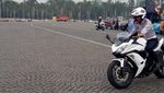 Foto: Saat Moge Dishub yang Dikendarai Anies Jatuh