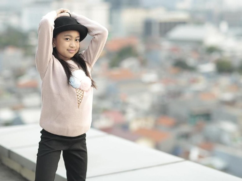 Menari atau Bernyanyi, Zara Leola Pilih Mana? Menari atau Bernyanyi, Zara Leola Pilih Mana?