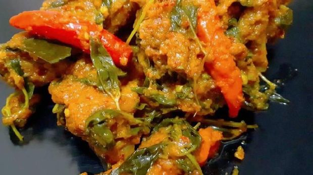 ayam woku