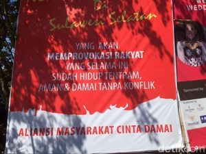 Baliho Tolak Neno Warisman Muncul di Makassar