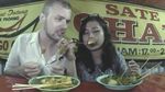 Momen Makan Asyik Eike Baehre, Bule Jerman yang Jatuh Cinta Pada Indonesia