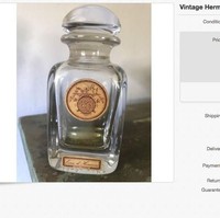 Salah satu botol kosong yang dijual dengan harga fantastis. Ini adalah botol vintage parfum Hermse Glass Eau DHermes Perfume seharga Rp 3 jutaan. Foto: Dok. eBay
