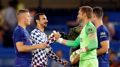Rob Green Cemerlang, Chelsea Menang