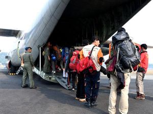 Angkut Logistik dan Relawan, TNI AU Kerahkan 5 Pesawat
