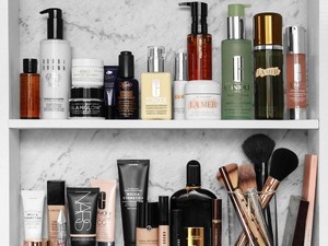 Tren Beli Botol Parfum Kosong Brand High-End demi Foto Mewah di Instagram