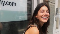 Camila Morrone kerap dibully karena perbedaan usia yakni 22 tahun dari kekasihnya, Leonardo DiCaprio. Ia pun kini mulai bersuara dan melawan balik para haters. Foto: dok. Instagram (camilamorrone)
