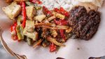 Sarapan Mantap, Nasi Langgi dengan Lauk Empal hingga Telur Dadar
