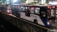 Pelaksanaan sistem ganjil genap di beberapa ruas jalan di ibukota tak hanya untuk memudahkan akomodasi para atlet dan ofisial selama Asian Games 2018, tetapi juga sebagai salah satu upaya untuk menanggulangi kemacetan di ibukota Jakarta.