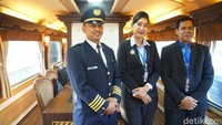 Mulai dari on board sampai off board, siap melayani penumpang (Shinta/detikTravel)