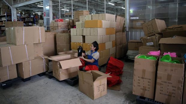 Ilustrasi Industri Manufaktur China