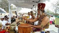 PT Alam Sutera Tbk selaku pengelola melaksanan Upacara Melaspas. Upacara Melaspas ini melengkapi seluruh rangkaian upacara adat dan agama dari mulai Upacara Resi Gana dan Pasupati yang dilakukan sebelumnya (Nandhang Astika/detikTravel)
