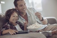 Apa Iya Ngemil Popcorn Bisa Bantu Turunkan Berat Badan?