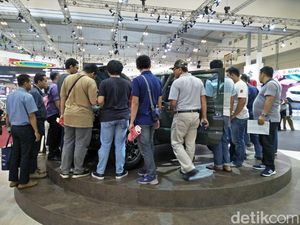 Suzuki Jimny Diubek-ubek, Busi Sampai Dicopot!