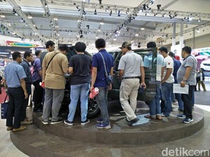 Suzuki Jimny Diubek-ubek, Busi Sampai Dicopot!