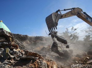 Listrik Masih Padam, Korban Terjebak Reruntuhan Sulit Bertahan
