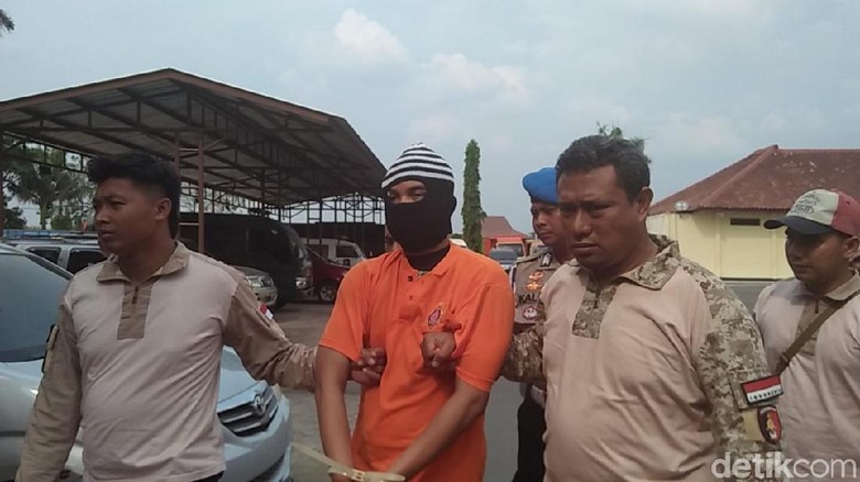 Pengakuan Ari tentang Pertemuannya dengan Ferin di Hotel Semarang Pengakuan Ari tentang Pertemuannya dengan Ferin di Hotel Semarang