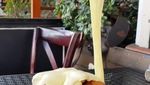 Mantap! 10 Cheeseburger dengan Lelehan Keju Mulur Ini Bikin Ngiler