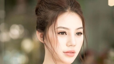 Terpikat Pesona Model dan Ratu Kecantikan yang Suka Pakai Barang Mewah