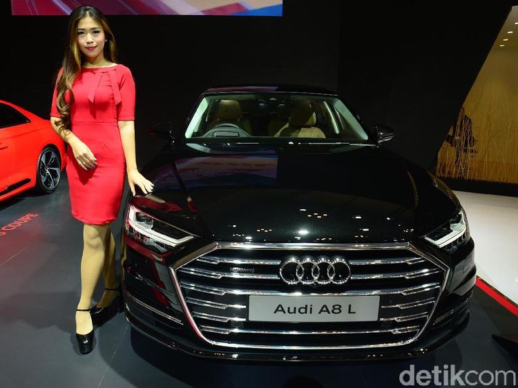 Audi A8 L, Sedan Mewah Fitur Canggih