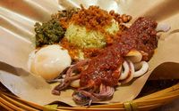Kalau ke Singapura Mampirlah Cicipi Nasi Lemak Enak di 5 Tempat Ini