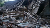 Desa Setangi merupakan salah satu desa di Lombok Utara yang berdampak cukup parah akibat gempa 7 SR.