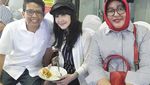 Hadir Lagi di Dunia Hiburan, Begini Momen Makan Ita Purnamasari