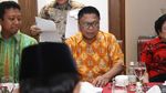 Senyum Koalisi Jokowi Teken Dokumen Capres-Cawapres