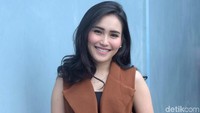 Ternyata Raffi Ahmad juga menjadi host di acara tersebut. Pool/Noel/detikFoto.