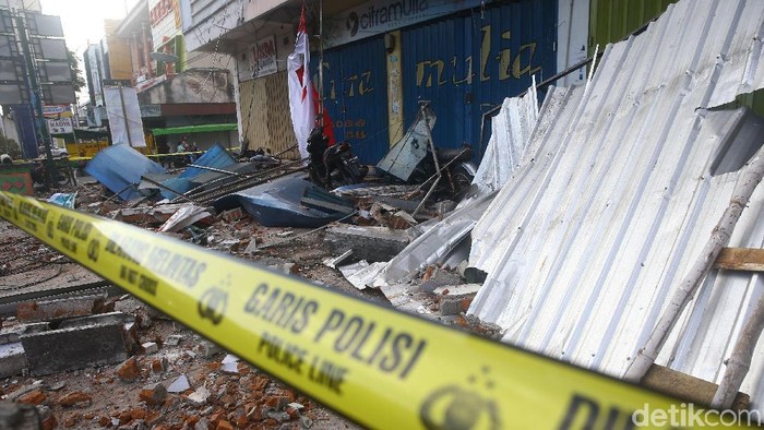 Dampak gempa di Lombok. Foto: Grandyos Zafna Dampak gempa di Lombok. Foto: Grandyos Zafna