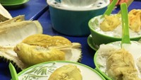 Kampung Baru di Kuala Lumpur juga ada kedai cendol durian. Anda bisa tambahkan pulut atau ketan hitam ke dalam es cendol durian. Foto: Istimewa