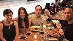 Momen Mesra Sophia Latjuba dan Tio
