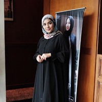 Produk hijab yang ia buat adalah hijab segi empat motif atau pattern scarf. Hijab seperti ini memang sedang hits di kalangan hijabers. Foto: Silmia Putri/Wolipop