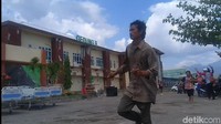 Foto: Pantauan detikcom di RSUD Lombok Utara, guncangan terasa sekitar pukul 13.30 WITA, Kamis (9/8/2018).  (Ahmad Bil Wahid/detikcom)
