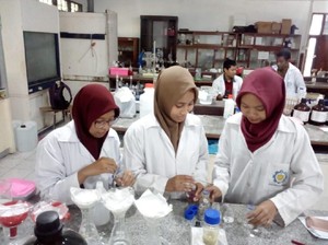 Ini Solusi Agar Limbah Tekstil Berbahaya Aman Saat Dibuang