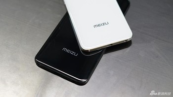 Dapur pacu Meizu 16 memadukan Snapdragon 845 dengan pilihan RAM 6 GB dan 8 GB.  Ruang penyimpanannya 64 GB dan 128 GB. Foto: Sina Mobile